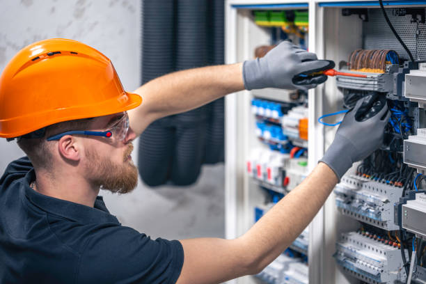 Best Affordable Emergency Electrician  in Carnegie, PA